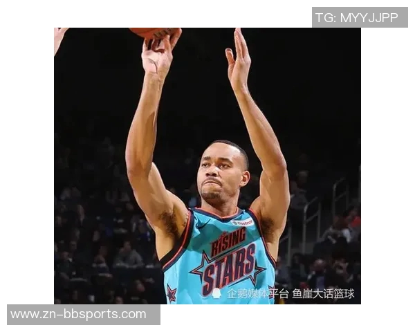 内史密斯表现稳健贡献12分关键时刻三分球助力球队胜利 内史密斯表现稳健贡献12分关键时刻三分球助力球队胜利