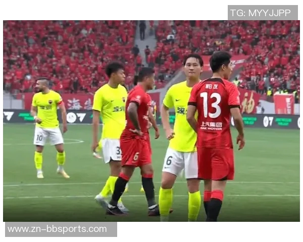 海港队临场调整蒯纪闻吾米提江替换李圣龙蒋光太助力逆转之战 海港队临场调整蒯纪闻吾米提江替换李圣龙蒋光太助力逆转之战