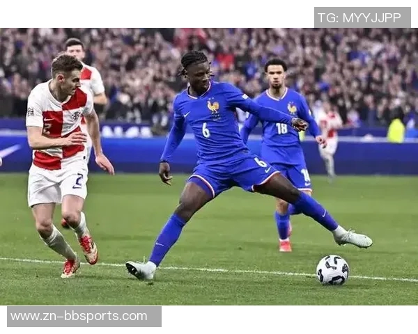 卡马文加或将转型左后卫应对法国中场竞争激烈局面