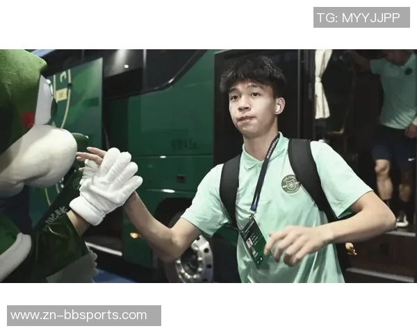 王钰栋精准传球助攻卡列洛轻松破门扳平比分 王钰栋精准传球助攻卡列洛轻松破门扳平比分