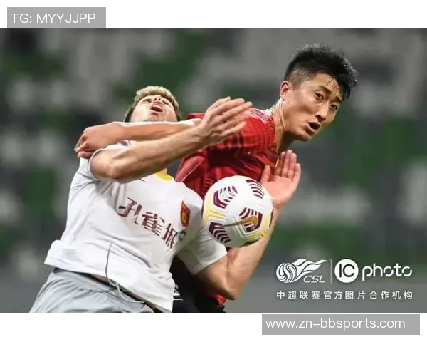 方昊在职业赛事中达成百场里程碑贡献11粒进球展现出色表现 方昊在职业赛事中达成百场里程碑贡献11粒进球展现出色表现