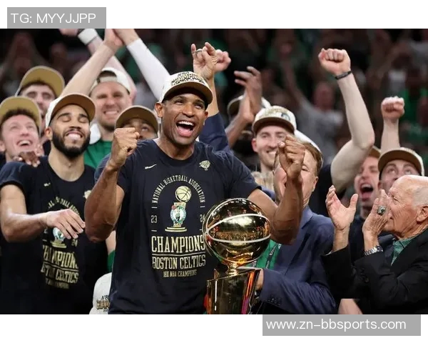 39岁依然闪耀赛场霍福德如同更成熟的追梦球员 39岁依然闪耀赛场霍福德如同更成熟的追梦球员